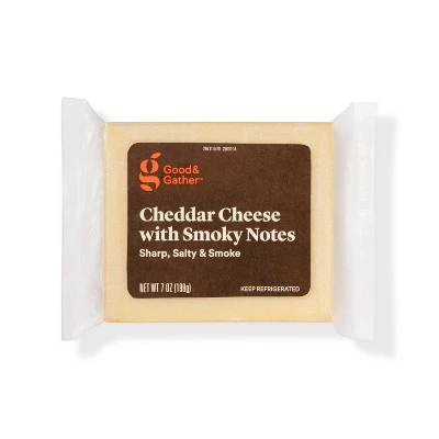 Good & Gather Sharp, Salty & Smoke Cheddar Cheese With Smoky Notes, Sharp, Salty & Smoke