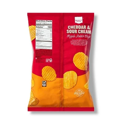 Cheddar & Sour Cream Ripple Potato Chips  8oz  Market Pantry™