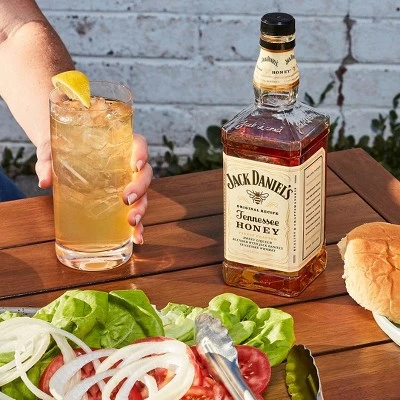Jack Daniel's Tennessee Honey Whiskey  750ml Bottle