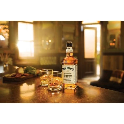 Jack Daniel's Tennessee Honey Whiskey  750ml Bottle