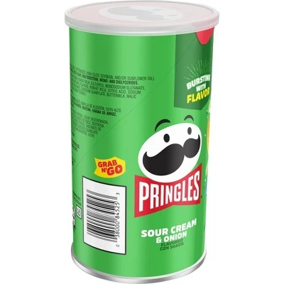 Pringles Grab & Go Large Sour Cream & Onion Potato Crisps 2.5oz