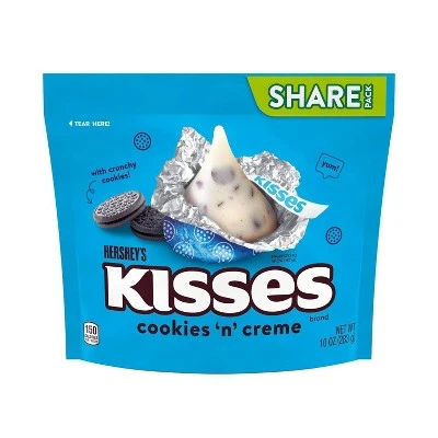Hershey's Cookies'n' Crème Kisses Share Bag  10oz