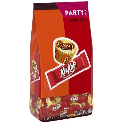 Reese's & Kit Kat Assortment Chocolate Candy Variety Pack 35oz