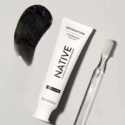 Native Charcoal with Mint Fluoride Toothpaste  4.1 oz