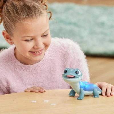 Disney Frozen 2 Fire Spirit's Snowy Snack Salamander Toy