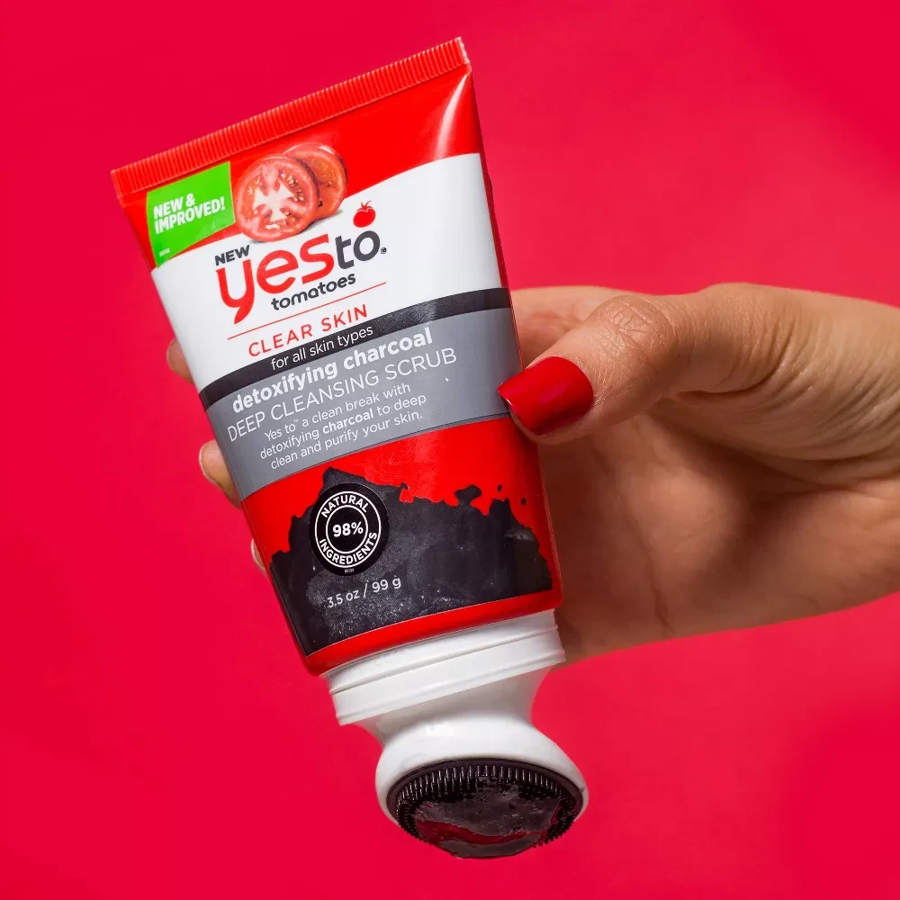 Yes To Tomatoes Charcoal Deep Cleansing Scrub  3.5 fl oz